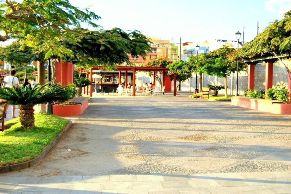 Casa Blanca , Nahe Am Strand , Wifi Frei Ґія-де-Ісора Екстер'єр фото