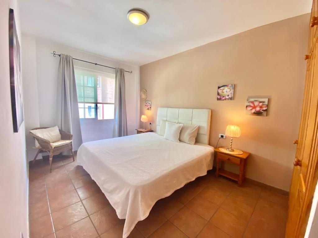 Casa Blanca , Nahe Am Strand , Wifi Frei Ґія-де-Ісора Екстер'єр фото
